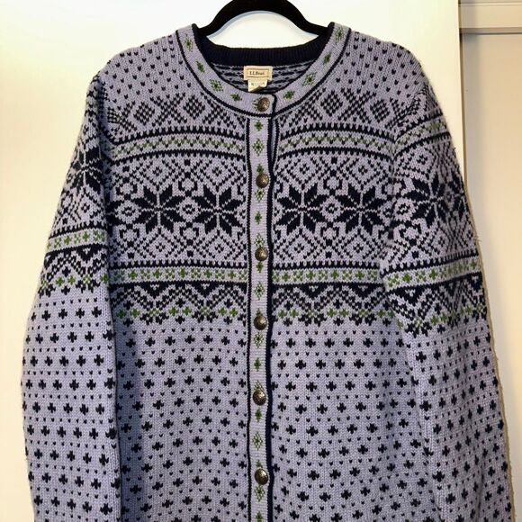 L.L. Bean Vintage Womens XL Nordic Blue Lambswool Cardigan Sweater Gently Worn - Picture 3 of 12
